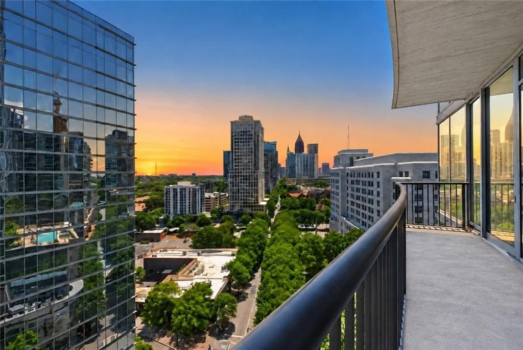 2 bedroom, 2 bathroom, 1,397 sq ft condominium for sale at 1080 Peachtree Street 1410, Atlanta, GA 30309 — photo 1 of 25