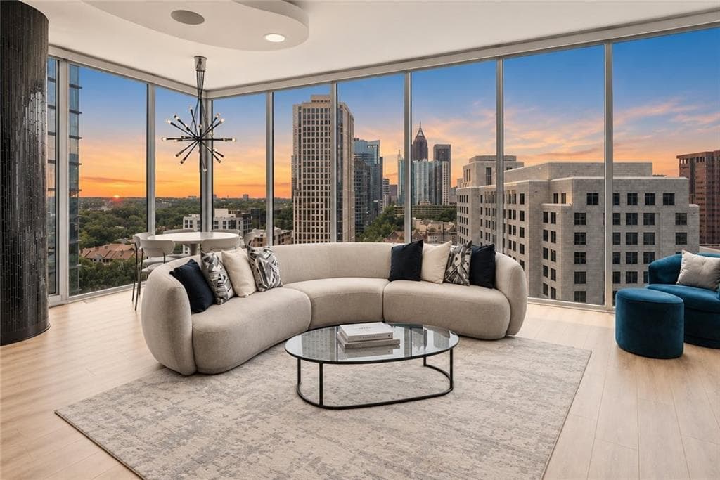 2 bedroom, 2 bathroom, 1,397 sq ft condominium for sale at 1080 Peachtree Street 1410, Atlanta, GA 30309 — photo 2