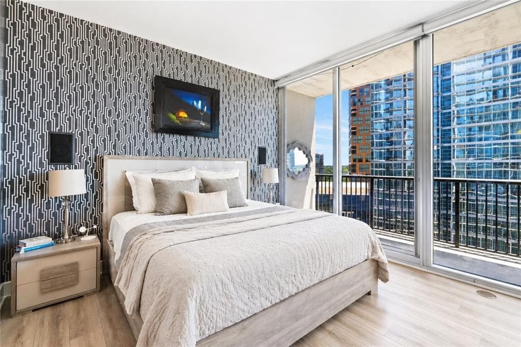 2 bedroom, 2 bathroom, 1,397 sq ft condominium for sale at 1080 Peachtree Street 1410, Atlanta, GA 30309 — photo 10