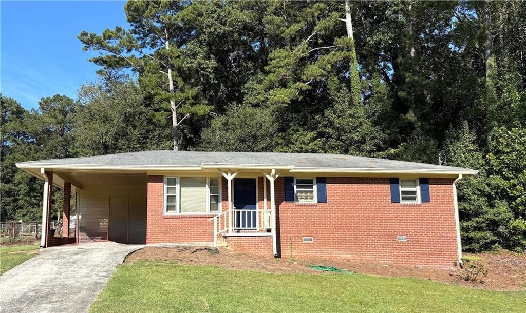 2 bedroom, 1 bathroom, 984 sq ft single family residence for rent at 3532 Ponderosa Lane, Powder Springs, GA 30127 for $1,500 a month — photo 1 of 9