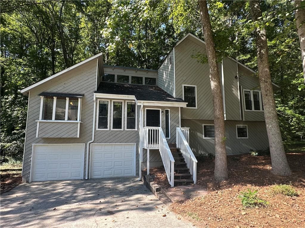 5 bedroom, 3 bathroom, 2,414 sq ft single family residence for rent at 330 Homestead Circle, Kennesaw, GA 30144 for $2,500 a month — photo 1 of 22
