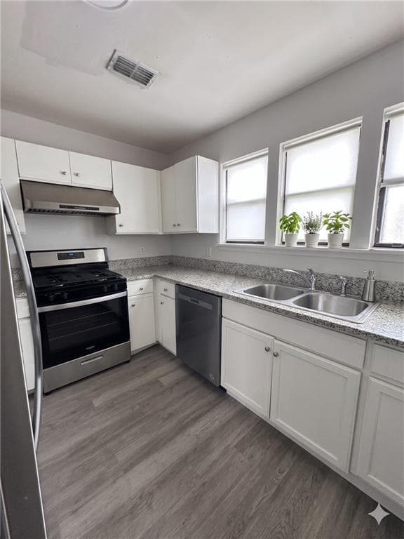 3 bedroom, 3 bathroom, 1,263 sq ft townhouse for sale at 3285 Tennington Pl, Lawrenceville, GA 30044 — photo 4