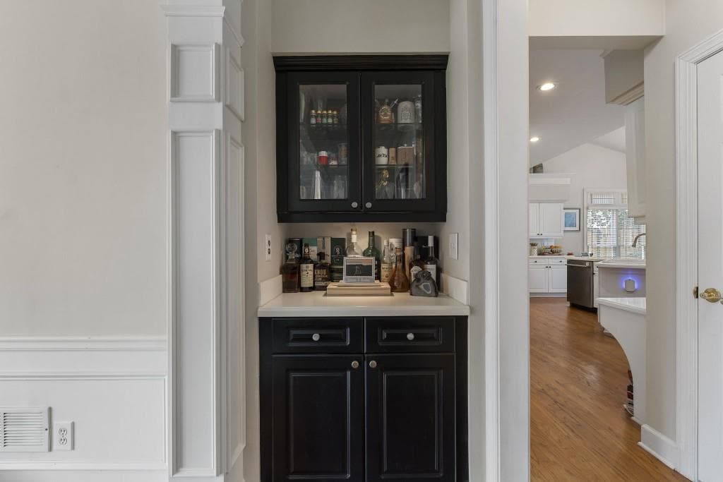 4 bedroom, 4 bathroom, 3,612 sq ft single family residence under contract at 335 Craighead Drive, Atlanta, GA 30319 — photo 5