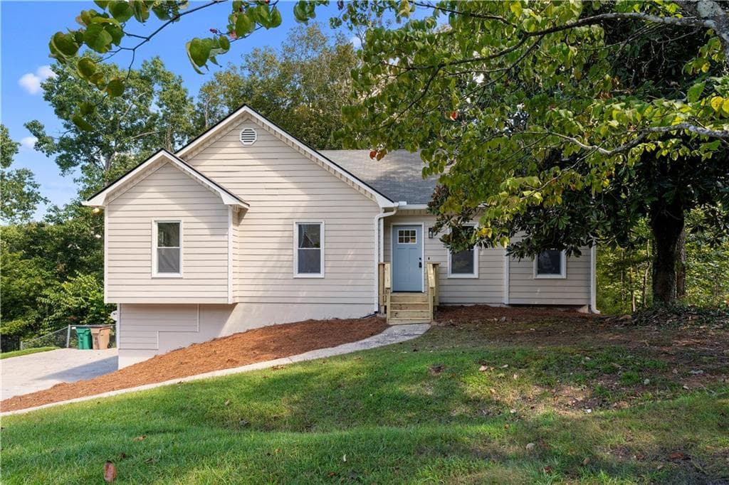 4 bedroom, 3 bathroom, 2,312 sq ft single family residence for sale at 182 Shallow Ridge Lane, Kennesaw, GA 30144 — photo 1 of 39