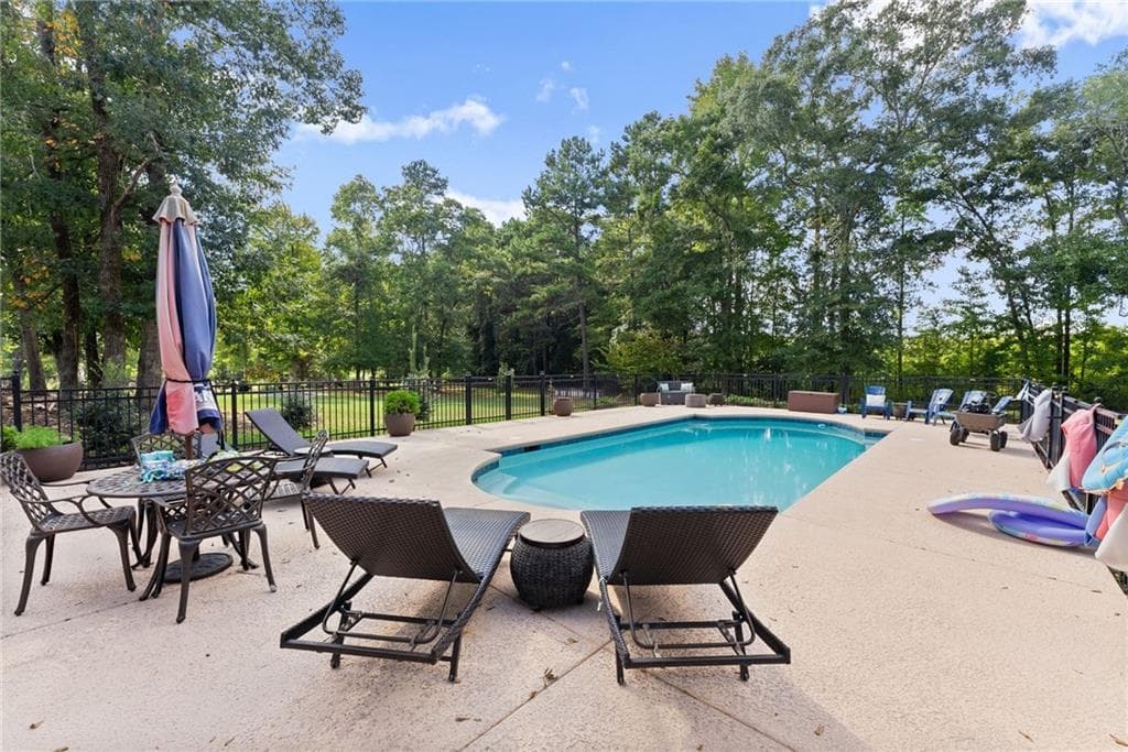 5 bedroom, 5 bathroom, 3,596 sq ft single family residence for sale at 3362 Highland Park Way, Statham, GA 30666 — photo 9