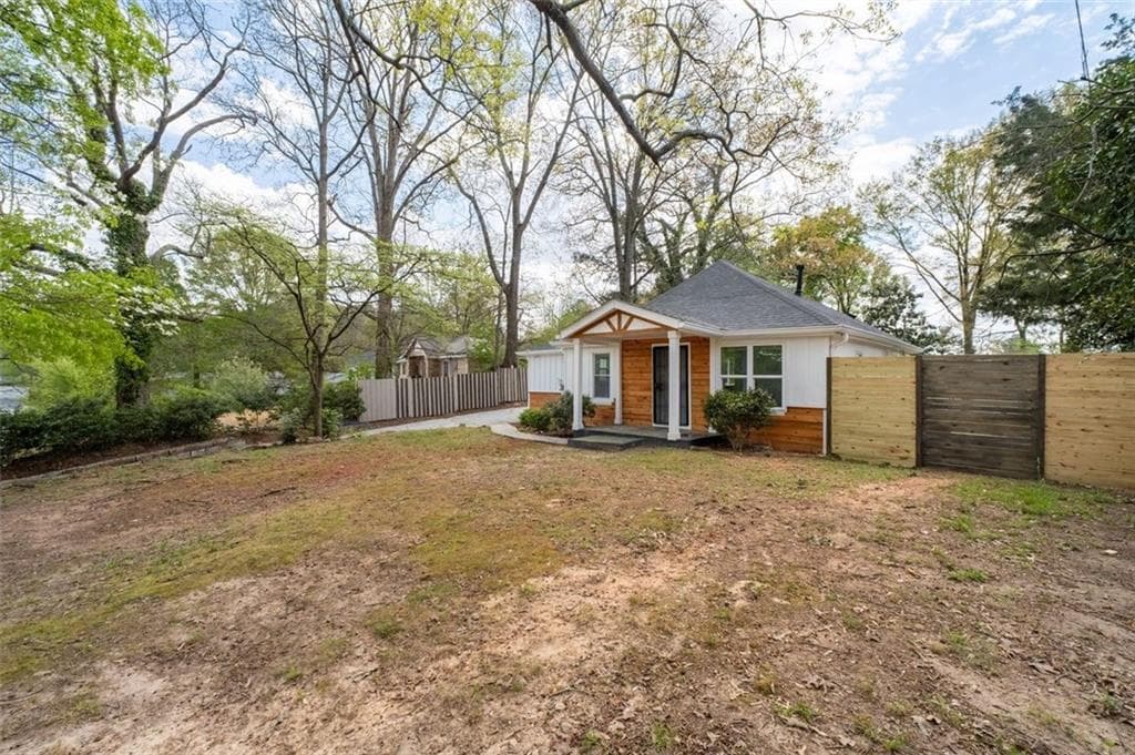 2 bedroom, 2 bathroom, 1,042 sq ft single family residence for rent at 2040 Penelope Street, Atlanta, GA 30314 for $1,850 a month — photo 2
