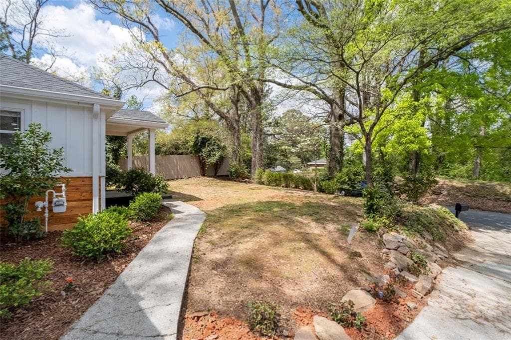 2 bedroom, 2 bathroom, 1,042 sq ft single family residence for rent at 2040 Penelope Street, Atlanta, GA 30314 for $1,850 a month — photo 4