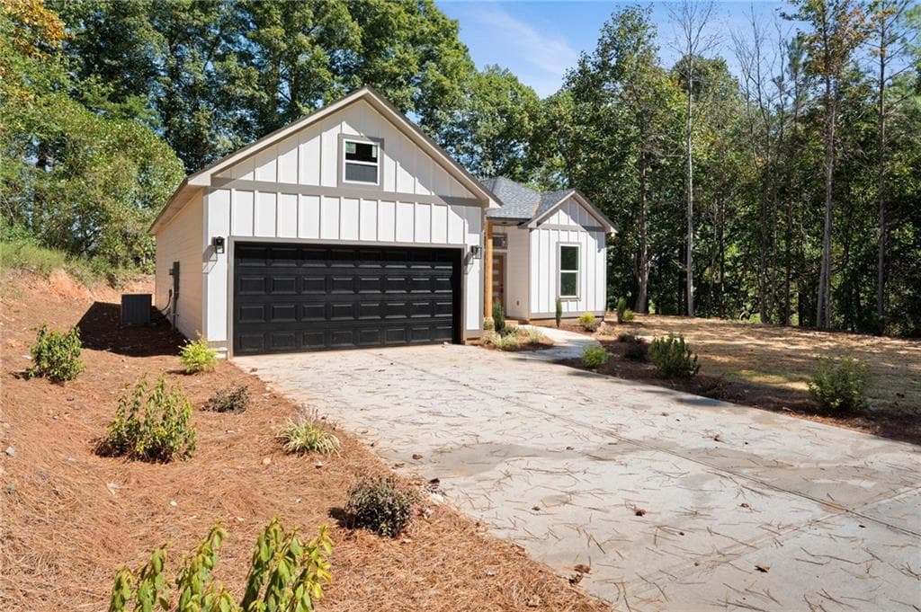 3 bedroom, 2 bathroom, 1,624 sq ft single family residence for sale at 68 Pine Ridge Court, Summerville, GA 30747 — photo 5
