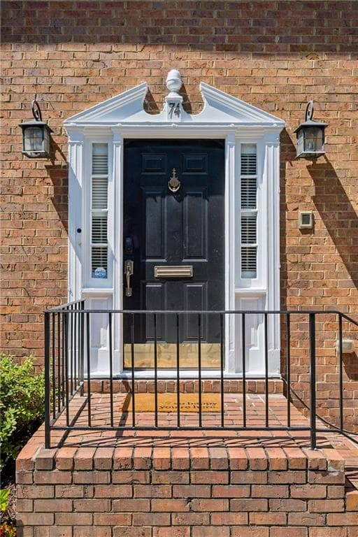 3 bedroom, 3 bathroom, 2,164 sq ft townhouse for sale at 4620 Wieuca Road 74, Atlanta, GA 30342 — photo 2