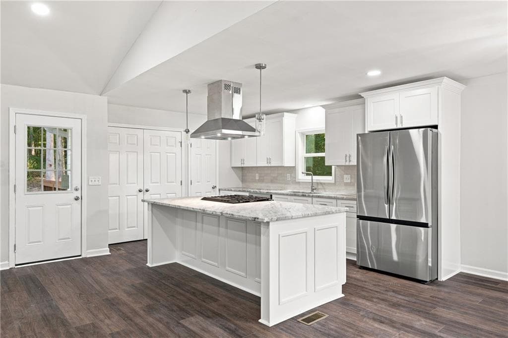 3 bedroom, 2 bathroom, 1,380 sq ft single family residence for sale at 5506 Muirwood Court, Powder Springs, GA 30127 — photo 4