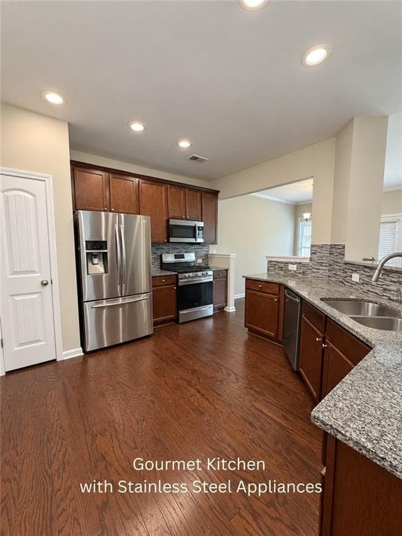 3 bedroom, 3 bathroom, 1,914 sq ft townhouse for rent at 7280 Heritage Oak Court, Cumming, GA 30040 for $2,400 a month — photo 4