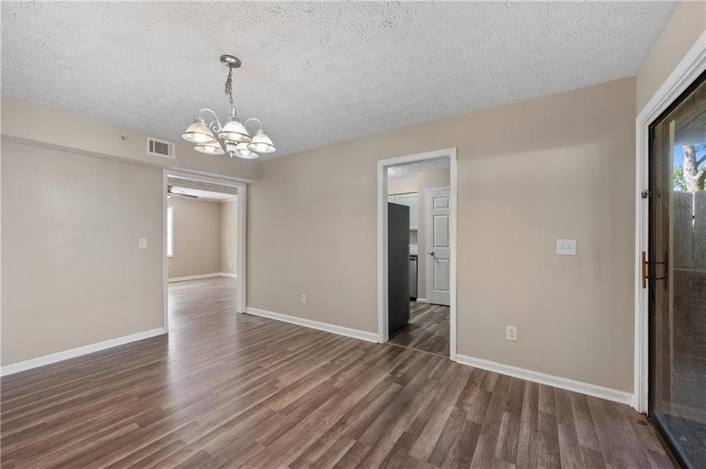 3 bedroom, 2 bathroom, 1,568 sq ft condominium for rent at 375 Winding River Drive K, Sandy Springs, GA 30350 for $1,900 a month — photo 6