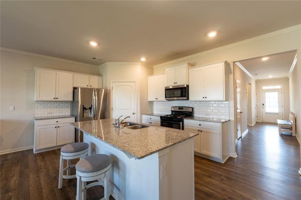 4 bedroom, 2 bathroom, 1,786 sq ft single family residence under contract at 73 Valleywood Court, Dawsonville, GA 30534 — photo 5