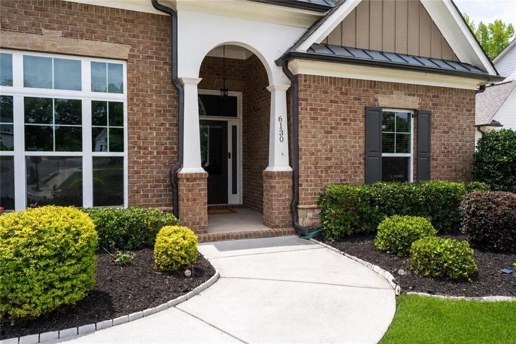 4 bedroom, 4 bathroom, 3,121 sq ft single family residence for sale at 6130 Bentley Commons Drive, Cumming, GA 30040 — photo 7