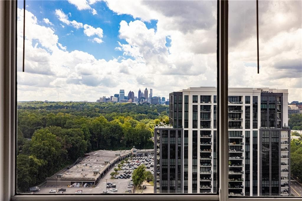 1 bedroom, 1 bathroom, 837 sq ft condominium for sale at 2479 Peachtree Road 1706, Atlanta, GA 30305 — photo 9