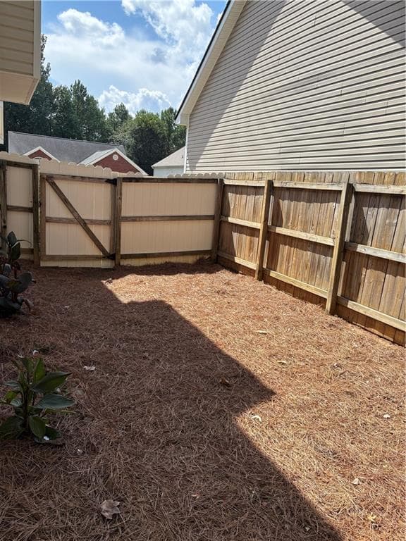 3 bedroom, 3 bathroom, 1,916 sq ft single family residence under contract at 2518 Centennial Commons View, Acworth, GA 30102 — photo 7