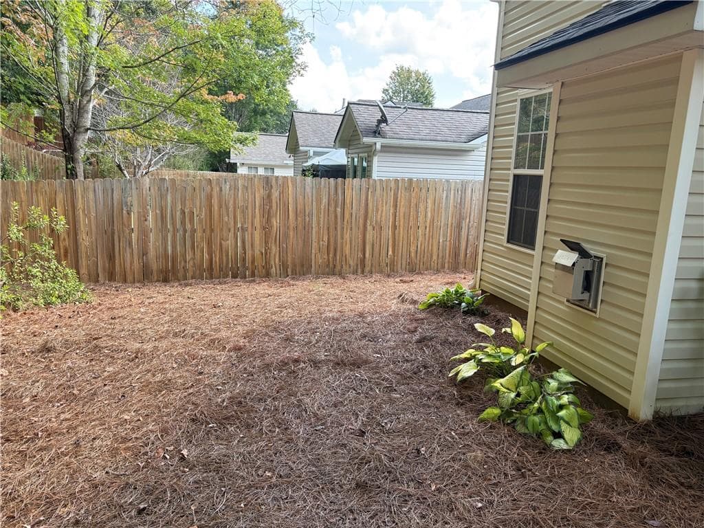 3 bedroom, 3 bathroom, 1,916 sq ft single family residence under contract at 2518 Centennial Commons View, Acworth, GA 30102 — photo 10