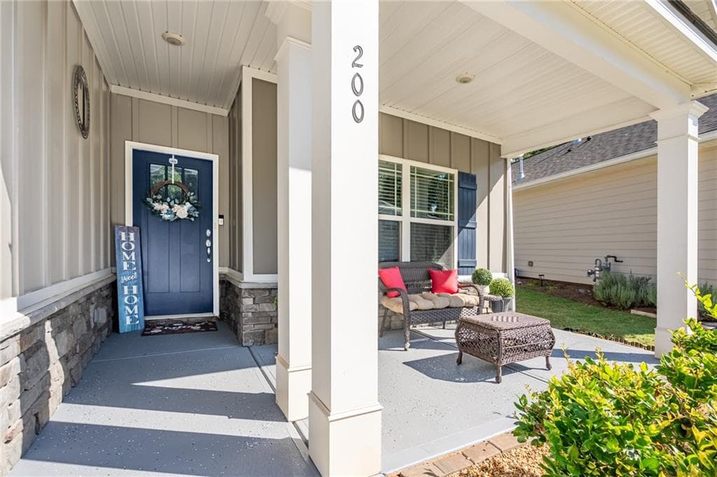3 bedroom, 2 bathroom, 1,400 sq ft single family residence for sale at 200 Vineyard Walk, Carrollton, GA 30117 — photo 4
