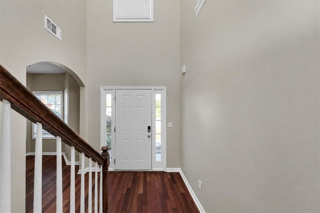 5 bedroom, 4 bathroom, 4,372 sq ft single family residence under contract at 2601 Muskeg Court, Atlanta, GA 30331 — photo 5