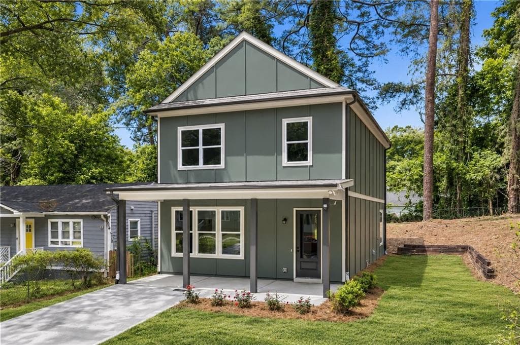4 bedroom, 3 bathroom, 1,850 sq ft single family residence for sale at 1221 Elizabeth Avenue, Atlanta, GA 30310 — photo 2