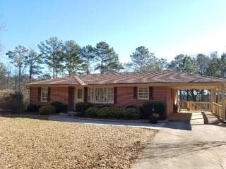 3 bedroom, 2 bathroom, 1,220 sq ft single family residence for sale at 1829 Hardman Lane, Woodstock, GA 30188 — photo 1 of 10