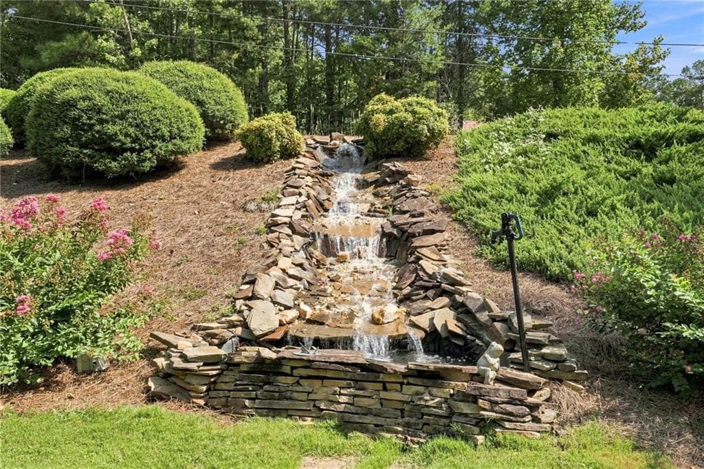 4 bedroom, 3 bathroom, 1,822 sq ft single family residence for sale at 149 Hidden Creek Road, Jasper, GA 30143 — photo 5