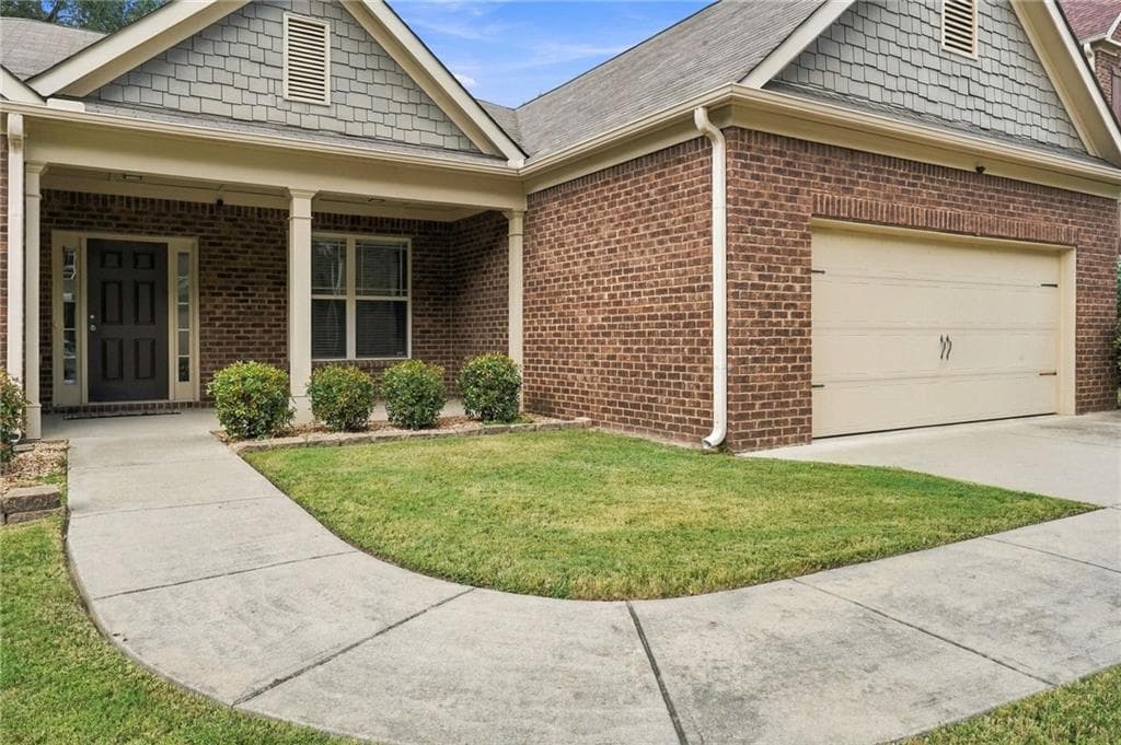 4 bedroom, 3 bathroom, 2,735 sq ft single family residence for sale at 3026 Levinshire Way, Dacula, GA 30019 — photo 2