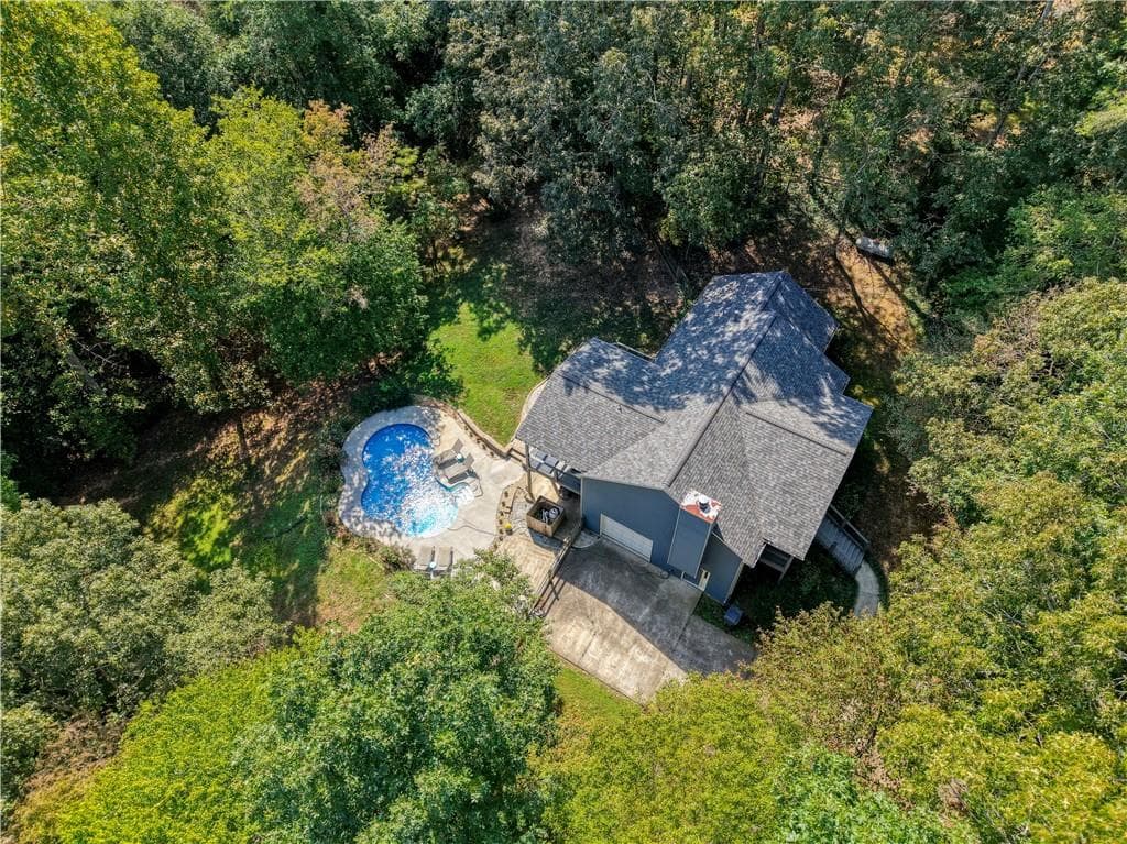 3 bedroom, 2 bathroom, 1,522 sq ft single family residence under contract at 426 Jay Moss Lane, Talking Rock, GA 30175 — photo 2