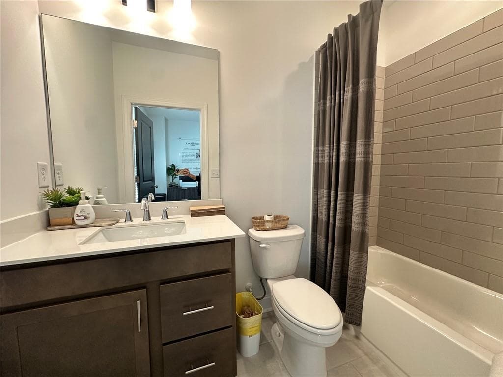 3 bedroom, 4 bathroom, 1,703 sq ft condominium for sale at 536 Alice Way D6, Cumming, GA 30040 — photo 5