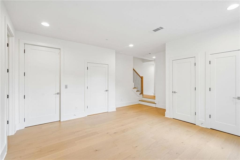 4 bedroom, 4 bathroom, 3,140 sq ft townhouse for sale at 420 Cedar Dust Drive, Decatur, GA 30030 — photo 4