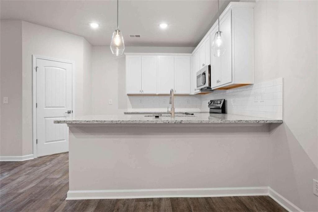 3 bedroom, 3 bathroom, 1,880 sq ft townhouse for sale at 3668 PARKWAY JAMES Drive, Snellville, GA 30039 — photo 5