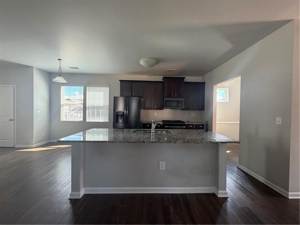 3 bedroom, 3 bathroom, 2,148 sq ft single family residence for sale at 428 Blue Sky Circle, Acworth, GA 30102 — photo 10