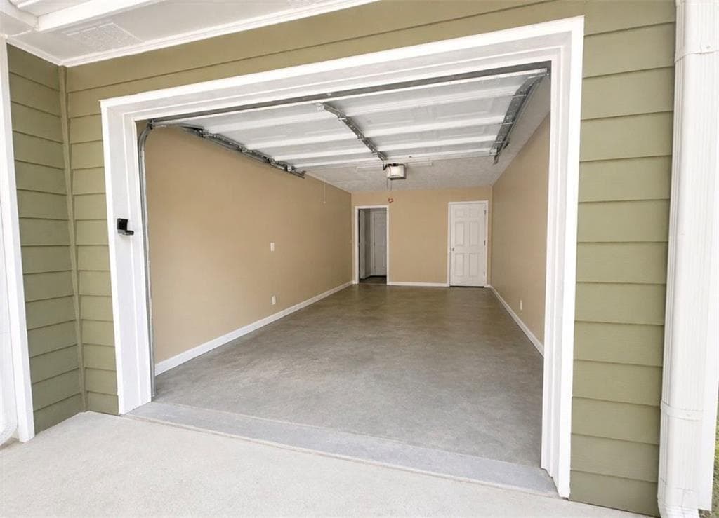 3 bedroom, 2 bathroom, 1,288 sq ft single family residence under contract at 1220 Claywill Circle, Monroe, GA 30655 — photo 6