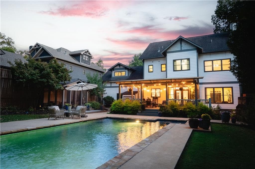 5 bedroom, 5 bathroom, 4,500 sq ft single family residence for sale at 2732 Memorial Drive, Atlanta, GA 30317 — photo 2