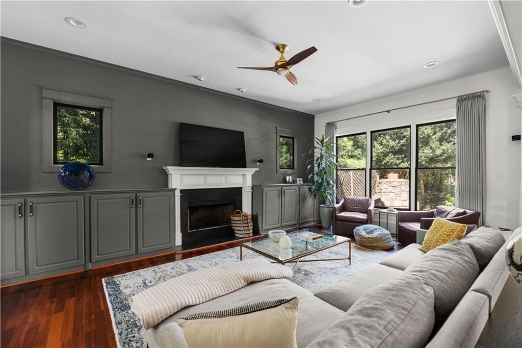 5 bedroom, 5 bathroom, 4,500 sq ft single family residence for sale at 2732 Memorial Drive, Atlanta, GA 30317 — photo 8