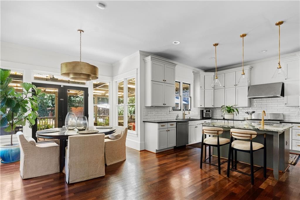 5 bedroom, 5 bathroom, 4,500 sq ft single family residence for sale at 2732 Memorial Drive, Atlanta, GA 30317 — photo 10