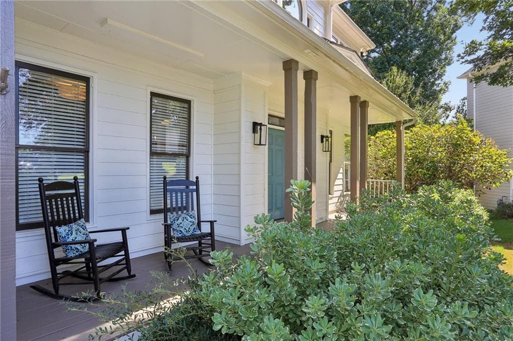 5 bedroom, 3 bathroom, 3,890 sq ft single family residence for sale at 3700 Creek Mist Landing, Suwanee, GA 30024 — photo 2