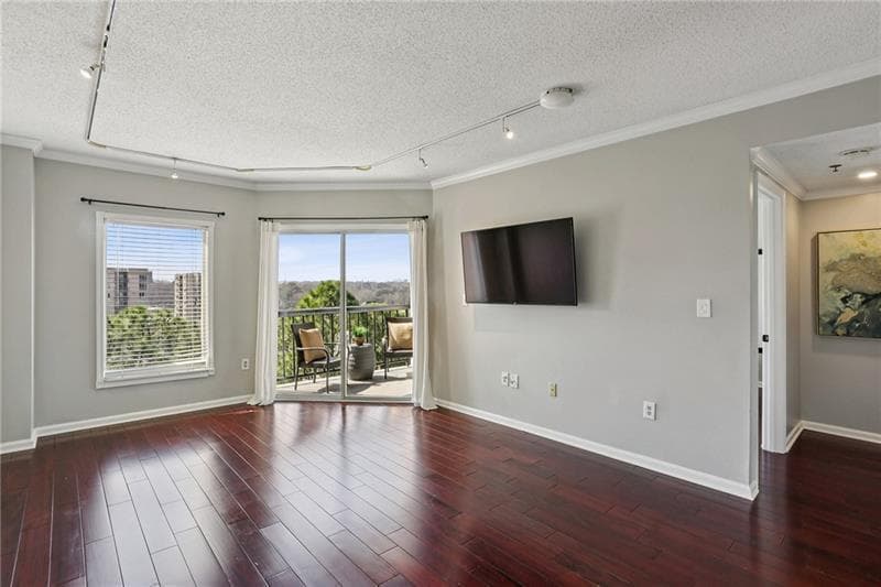 1 bedroom, 1 bathroom, 750 sq ft condominium for sale at 1 Biscayne Drive PH6, Atlanta, GA 30309 — photo 4