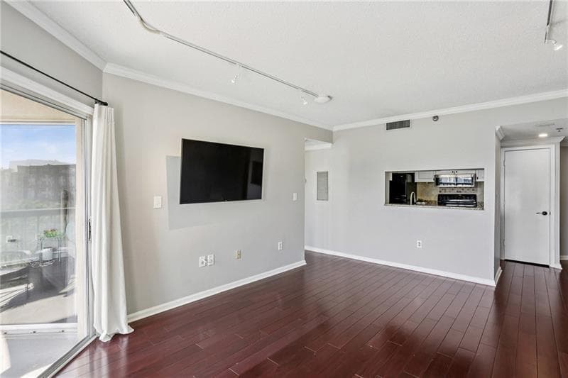 1 bedroom, 1 bathroom, 750 sq ft condominium for sale at 1 Biscayne Drive PH6, Atlanta, GA 30309 — photo 6