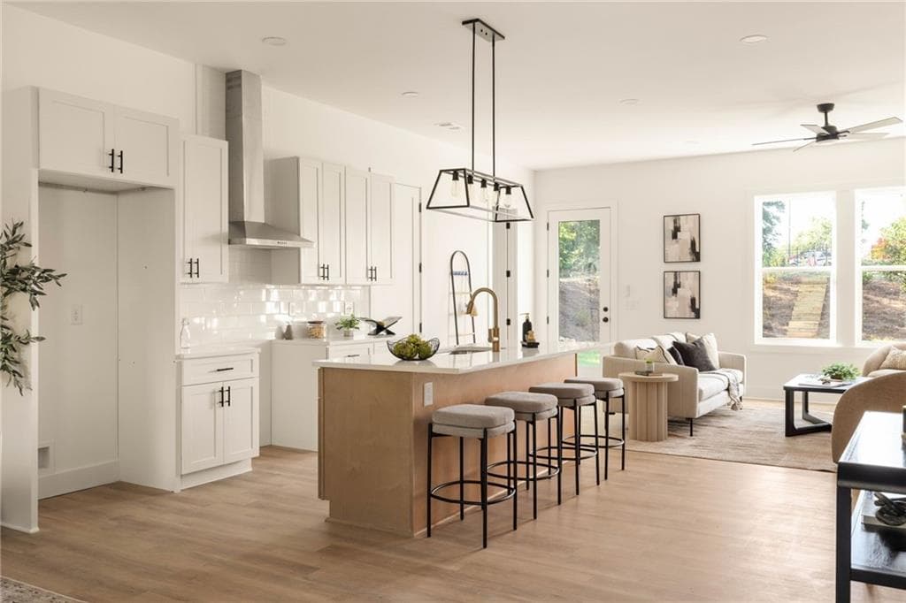 4 bedroom, 3 bathroom, 2,000 sq ft single family residence for sale at 889 Dale Drive, Atlanta, GA 30315 — photo 3