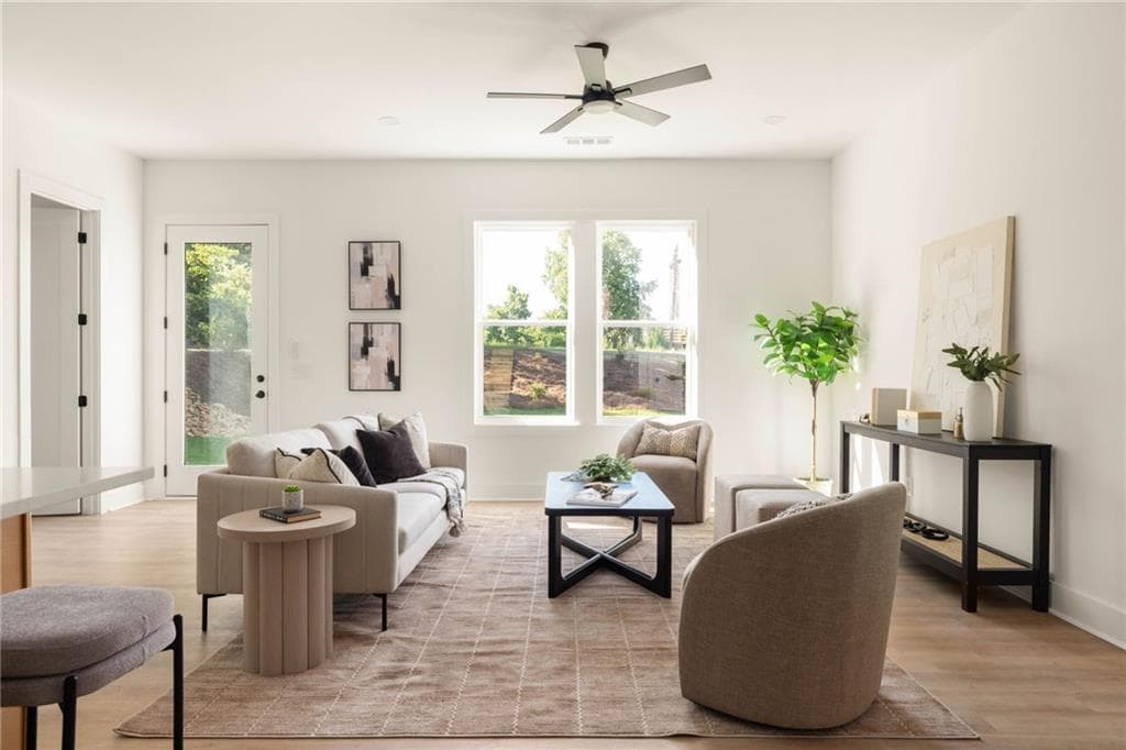 4 bedroom, 3 bathroom, 2,000 sq ft single family residence for sale at 889 Dale Drive, Atlanta, GA 30315 — photo 7
