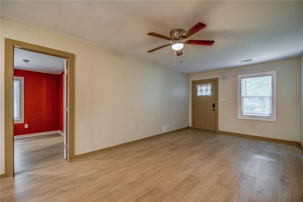 4 bedroom, 2 bathroom, 1,400 sq ft single family residence for sale at 1024 Regis Road, Atlanta, GA 30315 — photo 4