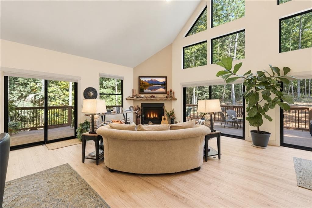2 bedroom, 3 bathroom, 1,718 sq ft single family residence for sale at 37 Abernathy Lane, Ellijay, GA 30540 — photo 7