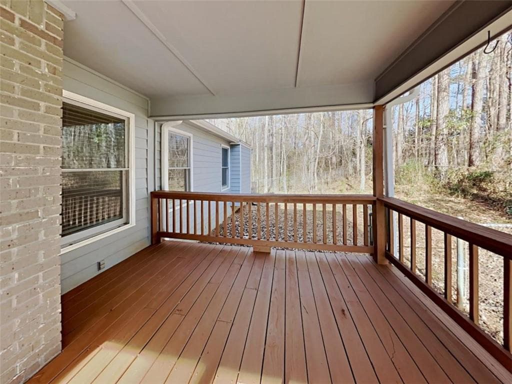 3 bedroom, 2 bathroom, 1,609 sq ft single family residence for sale at 410 Southmoor Circle, Stockbridge, GA 30281 — photo 4