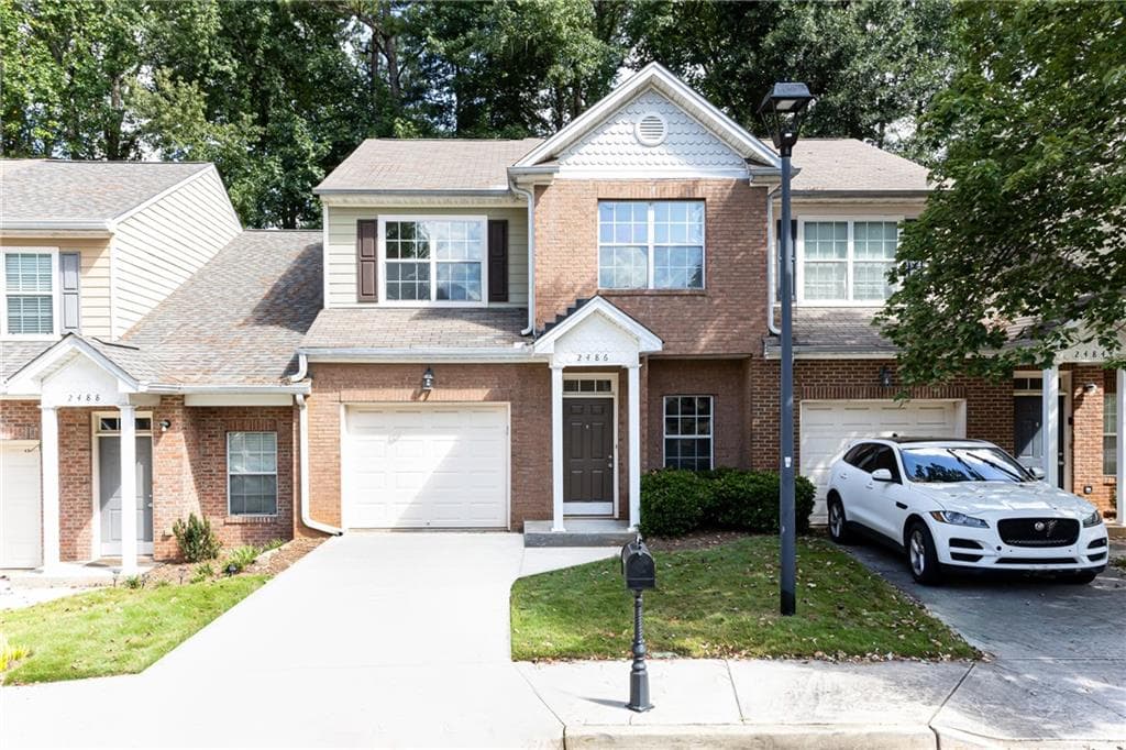 3 bedroom, 3 bathroom, 1,712 sq ft townhouse for sale at 2486 Laurel Circle, Atlanta, GA 30311