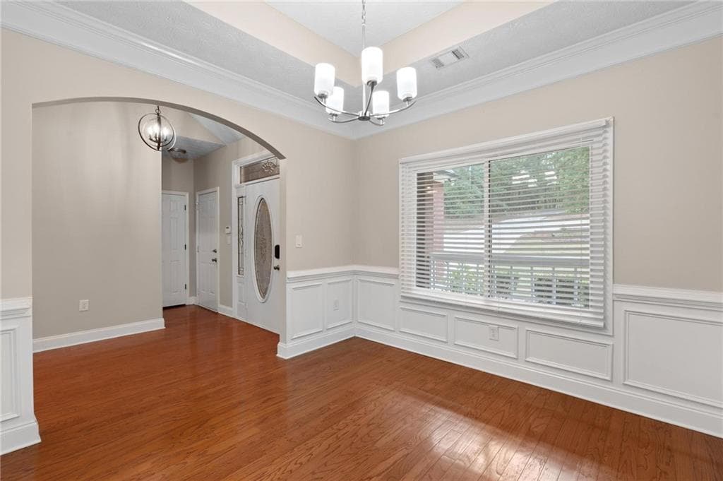 4 bedroom, 3 bathroom, 2,068 sq ft single family residence under contract at 795 Jackson Lake Road, Jackson, GA 30233 — photo 6