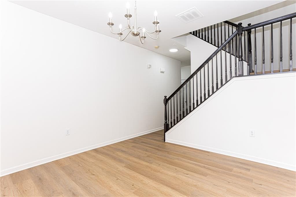 3 bedroom, 3 bathroom, 1,712 sq ft townhouse for sale at 2486 Laurel Circle, Atlanta, GA 30311 — photo 4