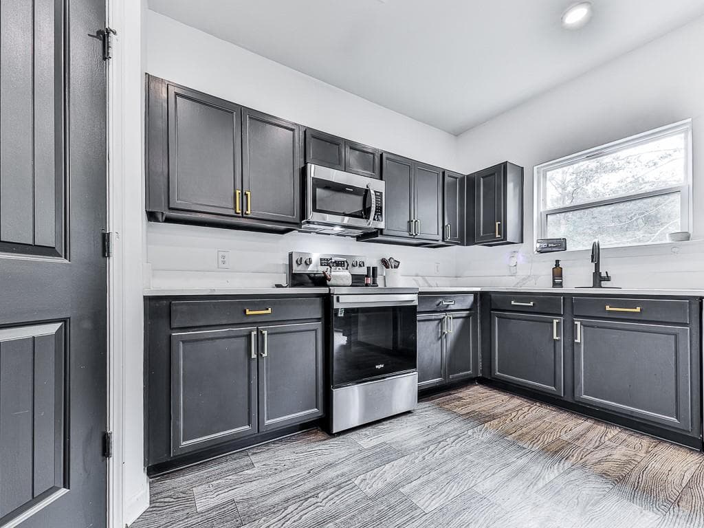 4 bedroom, 3 bathroom, 2,384 sq ft single family residence for sale at 31 Thacker Trail, Adairsville, GA 30103 — photo 10