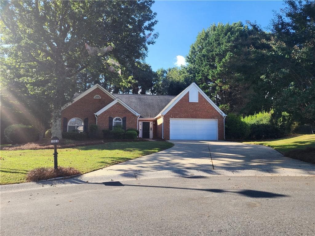 3 bedroom, 2 bathroom, 2,334 sq ft single family residence for rent at 1903 Westover Lane, Kennesaw, GA 30152 for $2,500 a month — photo 2