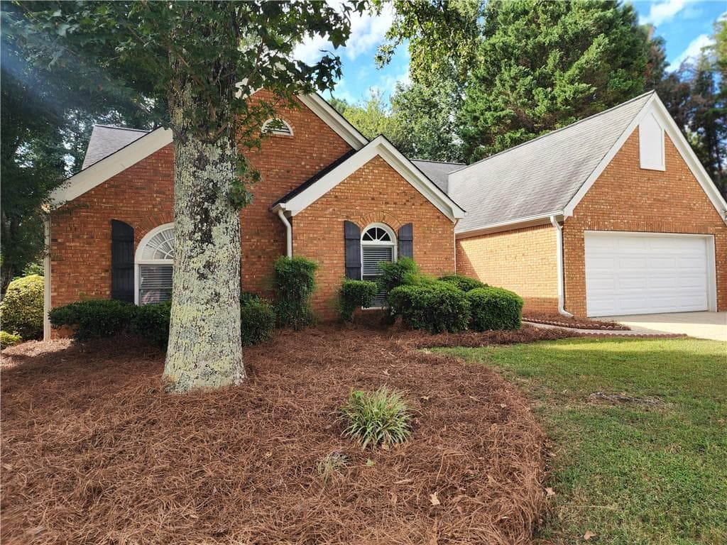 3 bedroom, 2 bathroom, 2,334 sq ft single family residence for rent at 1903 Westover Lane, Kennesaw, GA 30152 for $2,500 a month — photo 3